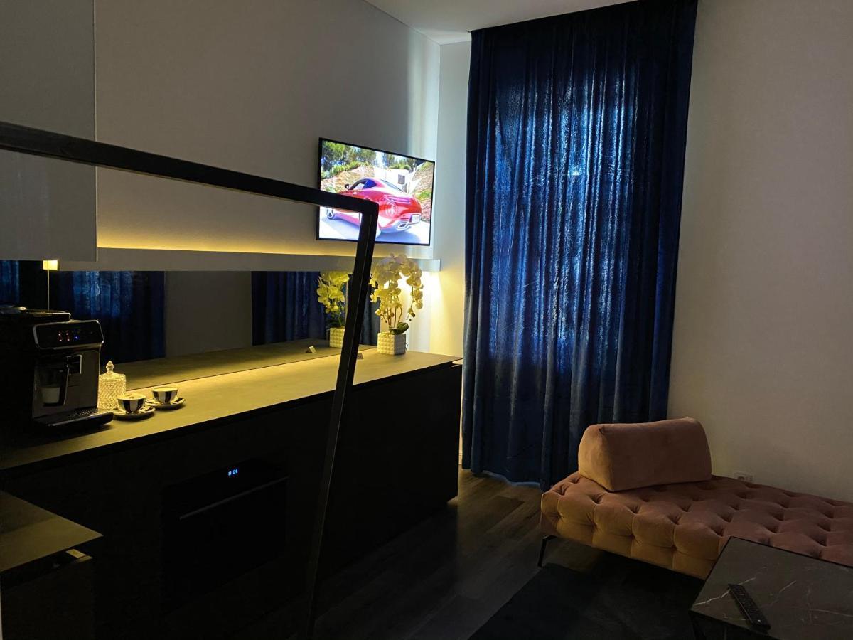 Modern And Luxury Apartment In The Center Of Каунас Екстер'єр фото