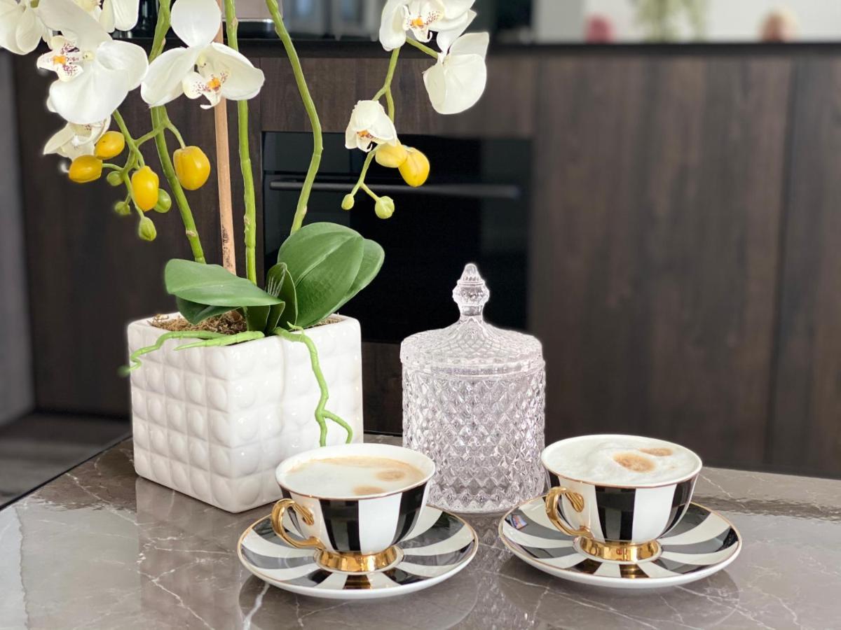 Modern And Luxury Apartment In The Center Of Каунас Екстер'єр фото